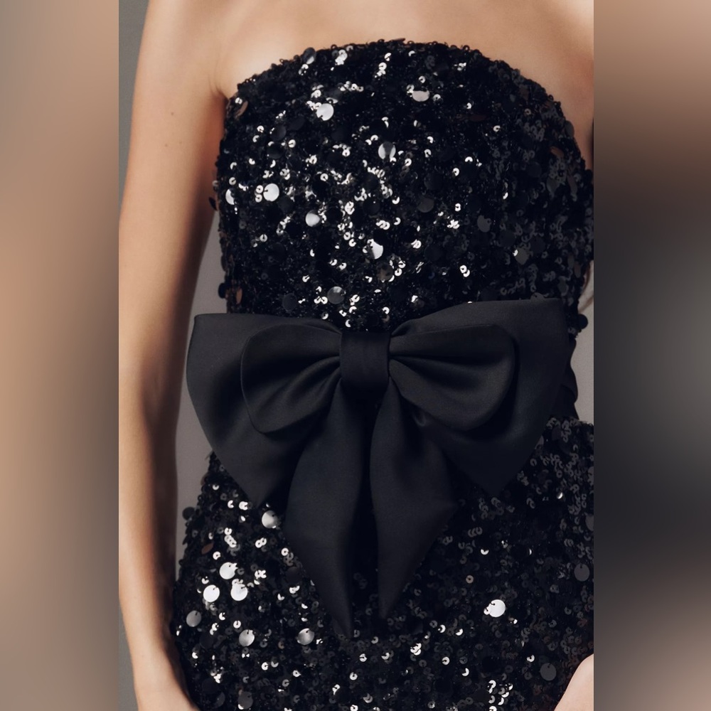 MAC DUGGAL
Black Strapless Sequin Evening Gown With Bow Anthropologie - Picture 4 of 14